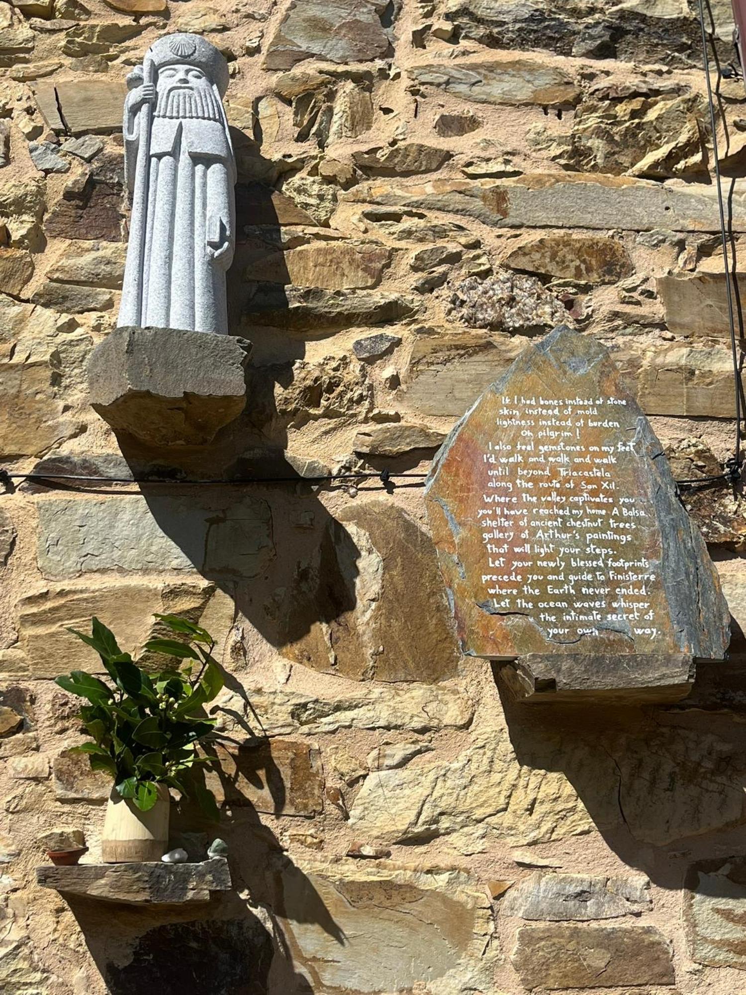 The Pilgrim Stone - Vegan B&B Rabanal del Camino Exterior photo